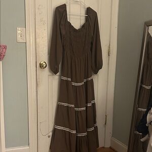 Chic Long Sleeve Brown Dress with Lace Accents